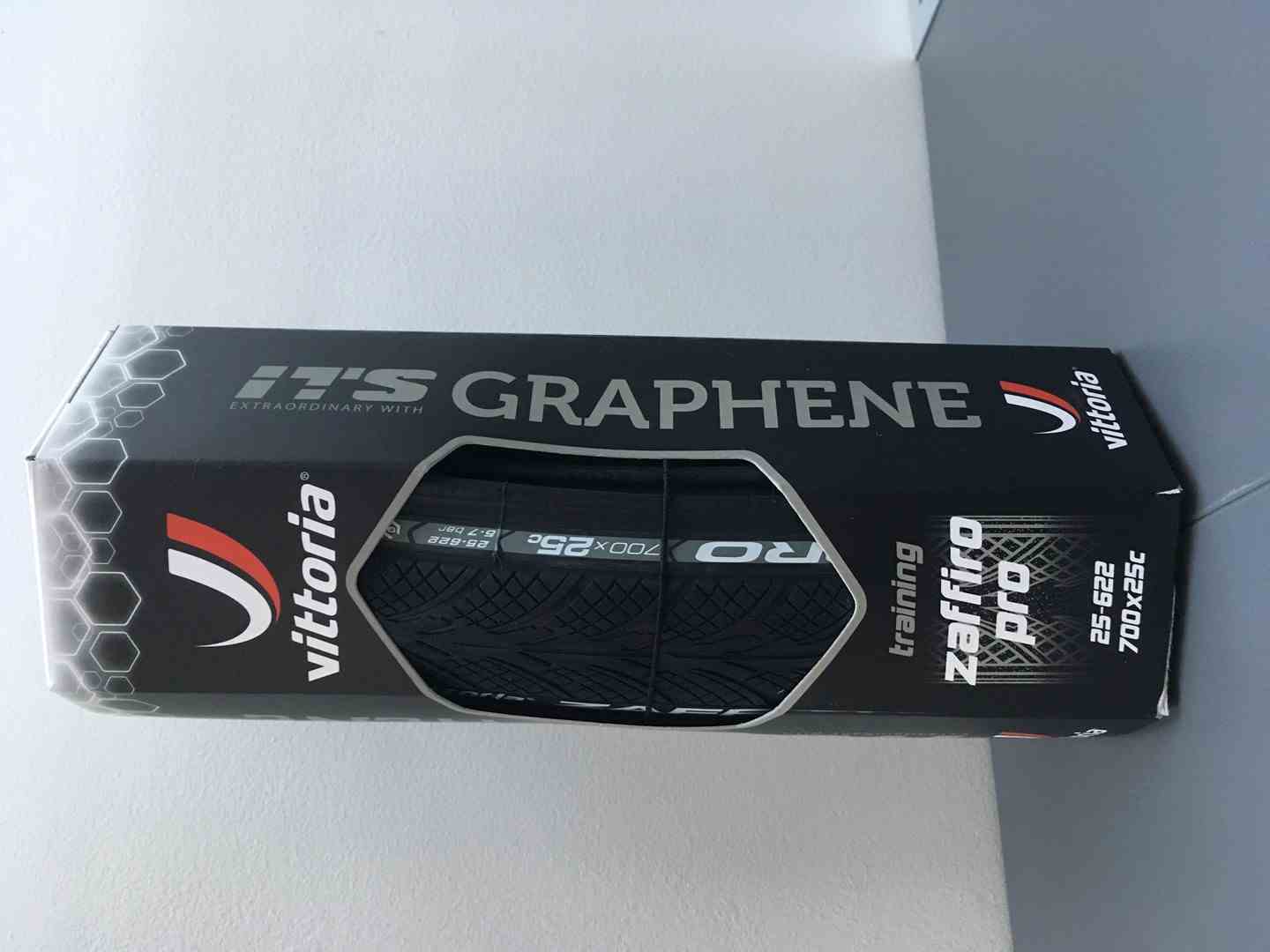 Vittoria opona Zaffiro Pro IV G+ 700x25 czarna